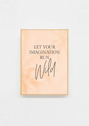 Carte postale Let your imagination run wild