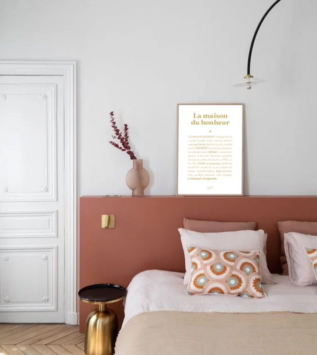 Transformez votre chambre en un petit cocon ✨

Transformez votre chambre en un véritable cocon de bien-être avec nos affiches murales tendances et inspirantes. Que vous soyez fan de design minimaliste, d’art abstrait, ou de messages motivants, nous avons ce qu’il vous faut pour ajouter une touche personnelle à votre chambre ou votre salon.

Dans ce carousel, découvrez quelques idées d’affiches déco pour créer votre petit cocon : 
1/ Affiche La Maison du Bonheur
2/ Affiche Matisse Terracotta et Amour
3/ Affiche I love you in French 
4/ Affiche La maison du bonheur et Art Abstrait 
5/ Affiche Amour 

Retrouvez toutes ces affiches et bien d’autres sur notre e-shop (lien en bio !) 🌐

Quel style vous fait craquer ? Dites-nous en commentaire ou taguez quelqu’un qui adorerait refaire sa déco ! 👇
.
.
#DecoChambre #AffichesMurales #InspirationDéco #AffichesDeDesign #ChambreModerne #DécorationInterieure #EshopDeco #DécorerAvecStyle #Motivation #ArtDeVivre #DesignMinimaliste #HomeDecor #chambreparentale #tetedelit #cadrephoto #affichedeco #posterdesign